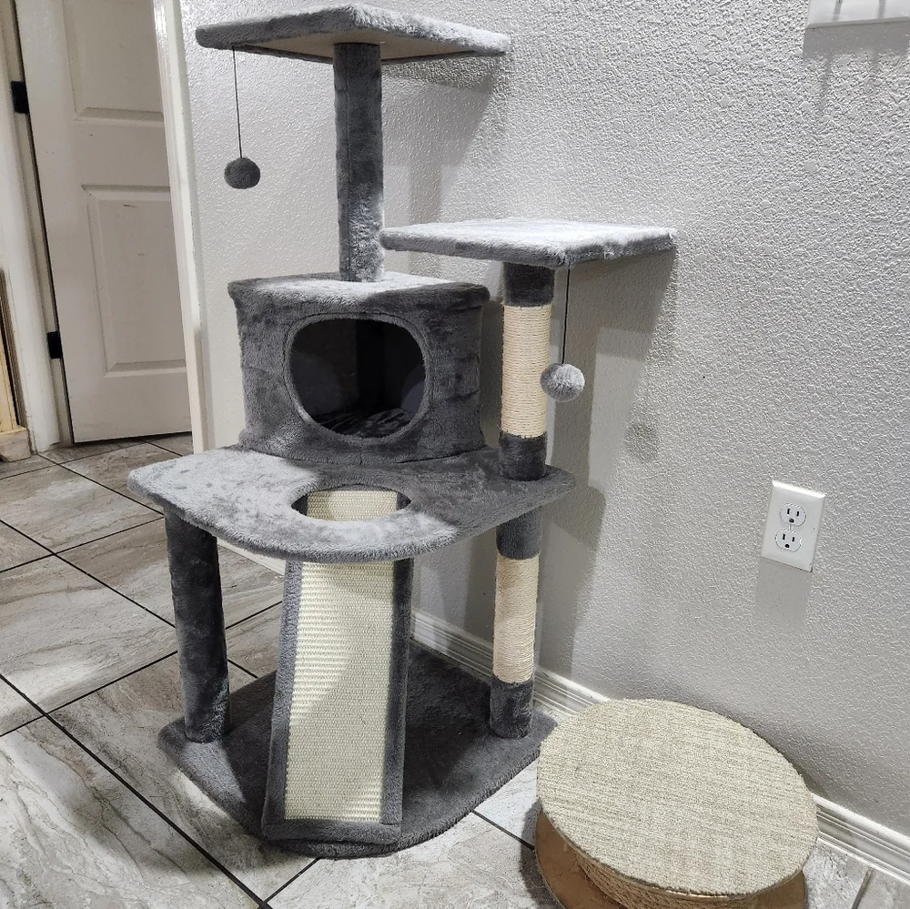 Tree for cat